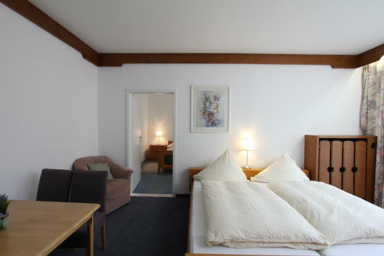 Hotel Schwarzwaldschaefer Enzklösterle エクステリア 写真