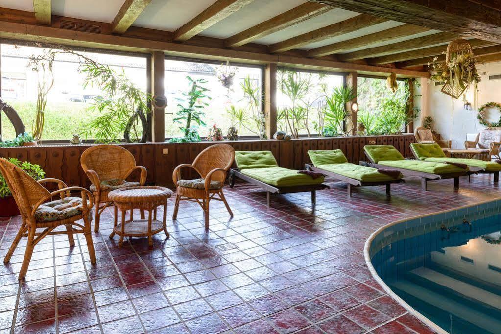Hotel Schwarzwaldschaefer Enzklösterle エクステリア 写真